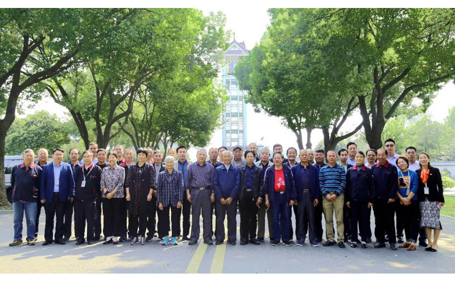 退休员工代表座谈会7